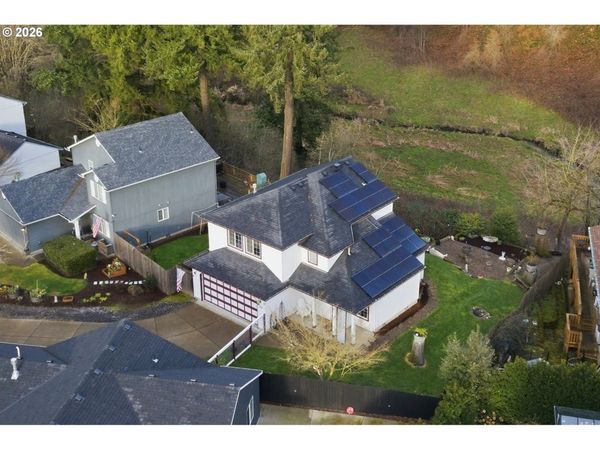 1616 LILLY CT, Newberg, OR 97132