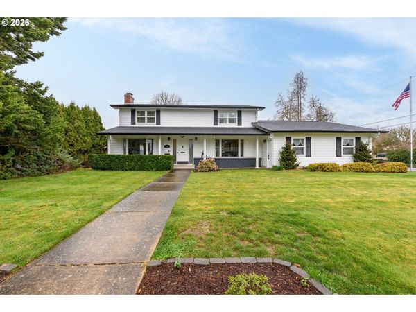 905 NW 19TH ST, McMinnville, OR 97128