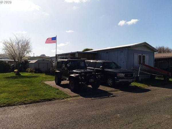 1000 N 8TH ST, Unit 20, Reedsport, OR 97467