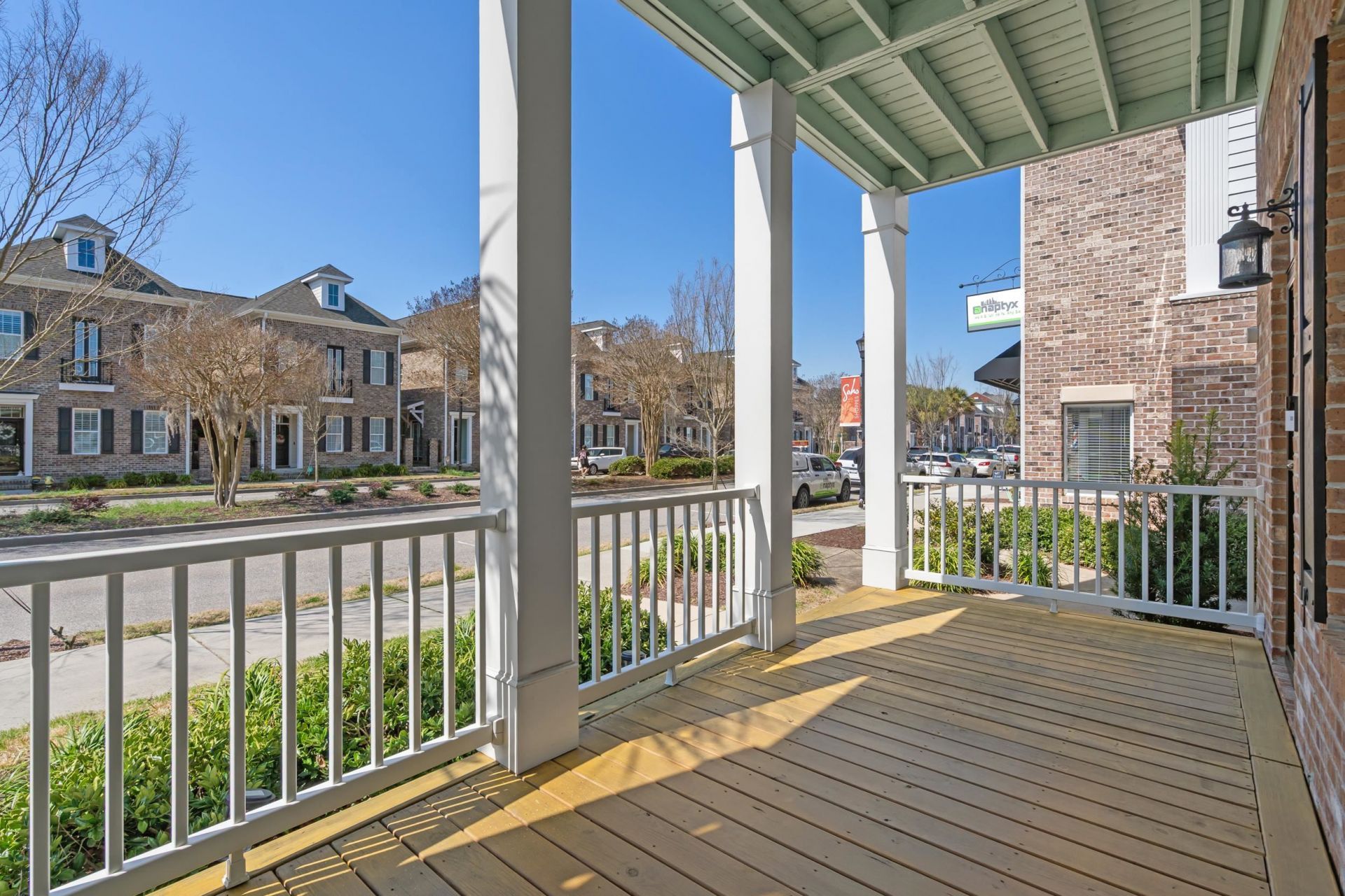 2794 Howard Ave. Photo 10
