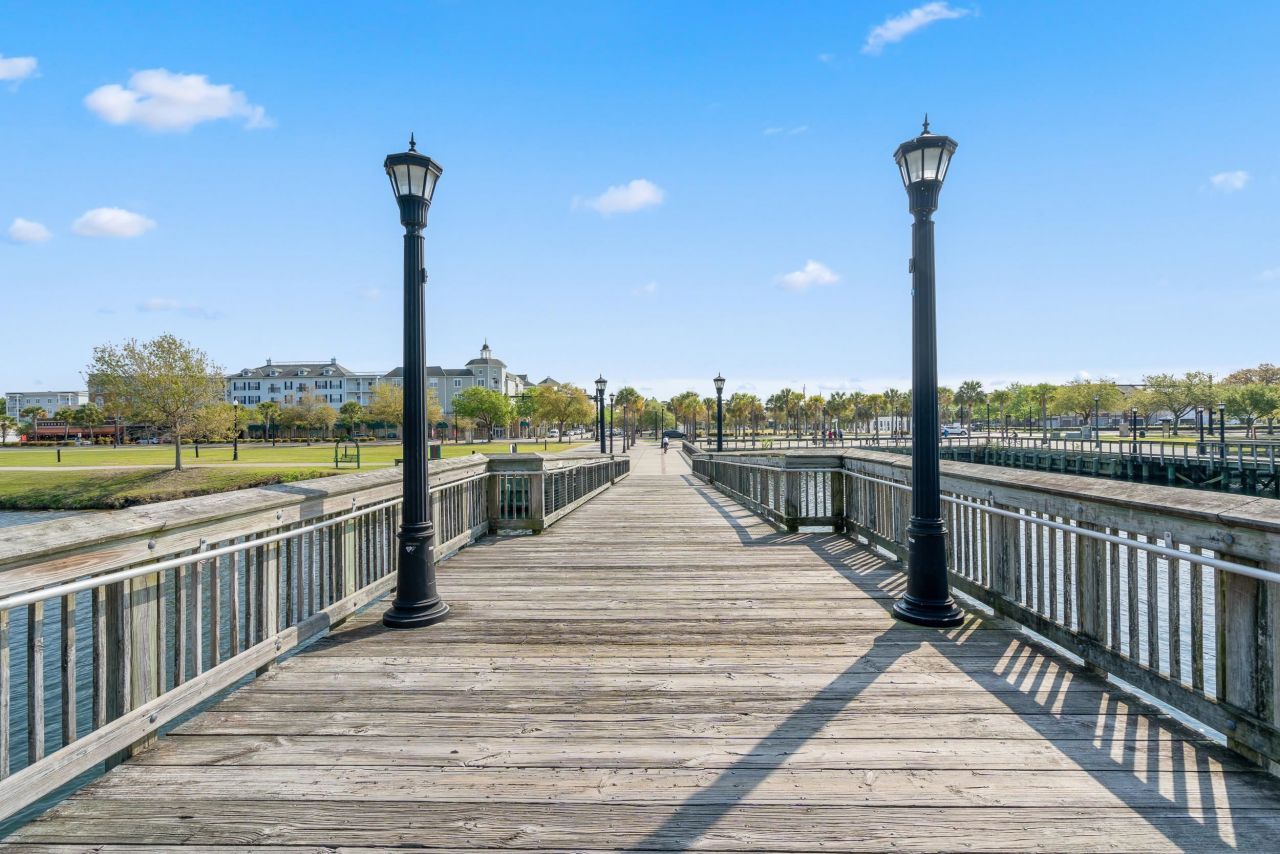 2794 Howard Ave. Photo 49