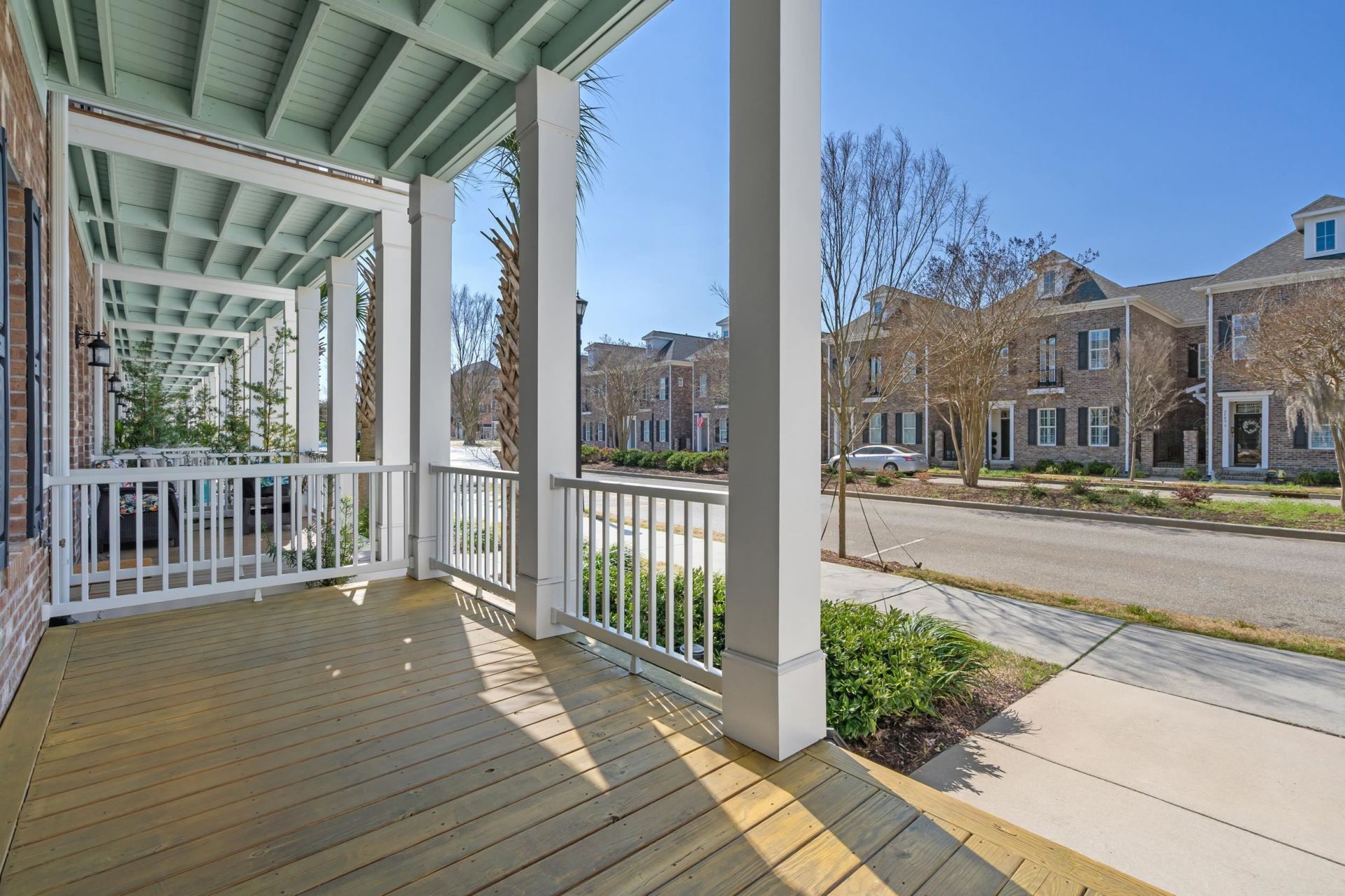 2794 Howard Ave. Photo 9