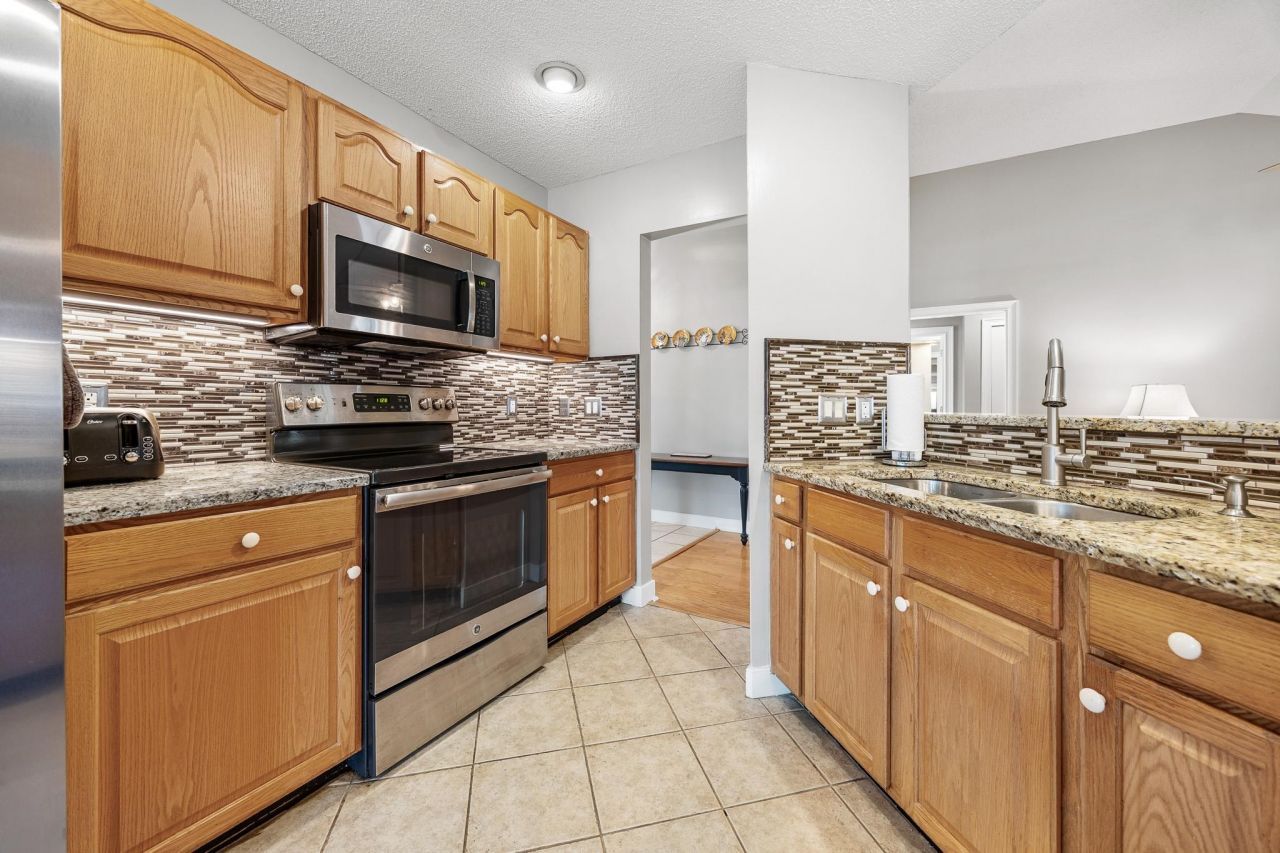 4230 Edgefield Rd. Photo 14