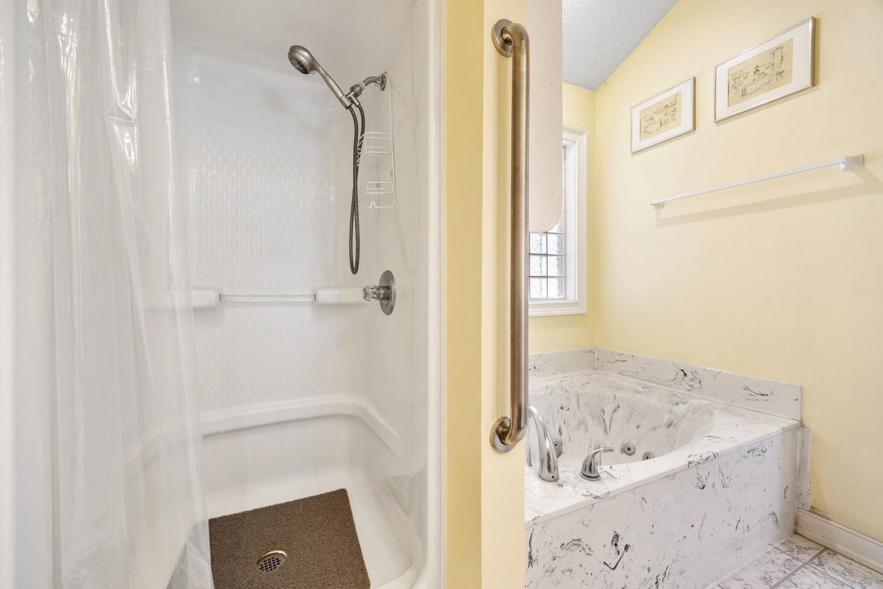 4230 Edgefield Rd. Photo 22