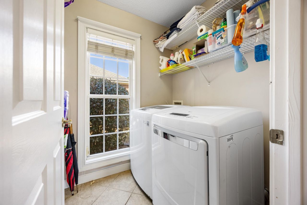 4230 Edgefield Rd. Photo 29