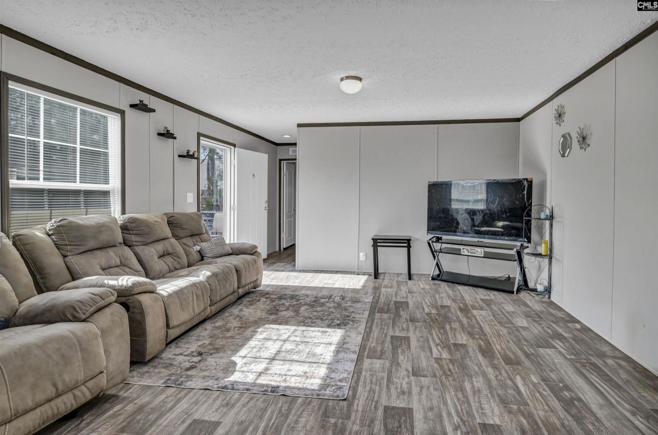 3615 Percival Road  Photo 9