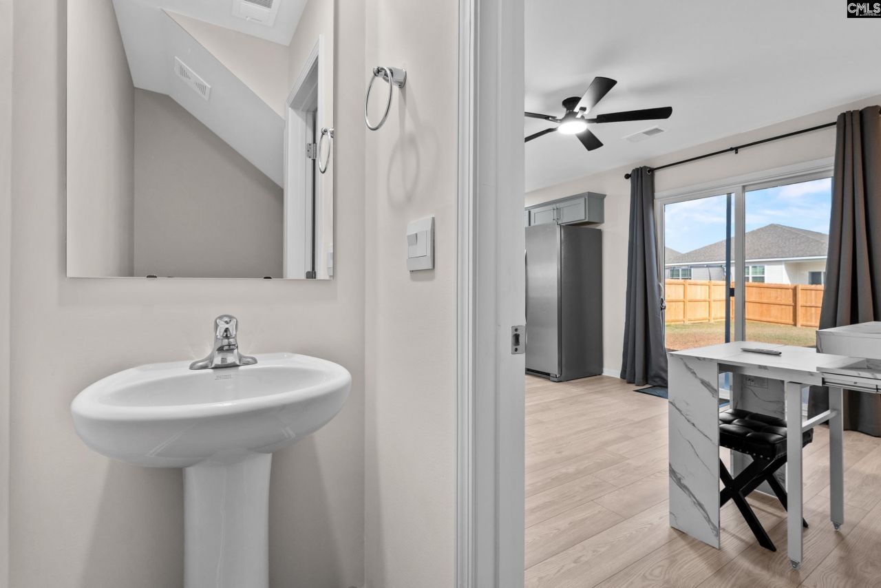 532 Edgetree Drive Photo 17