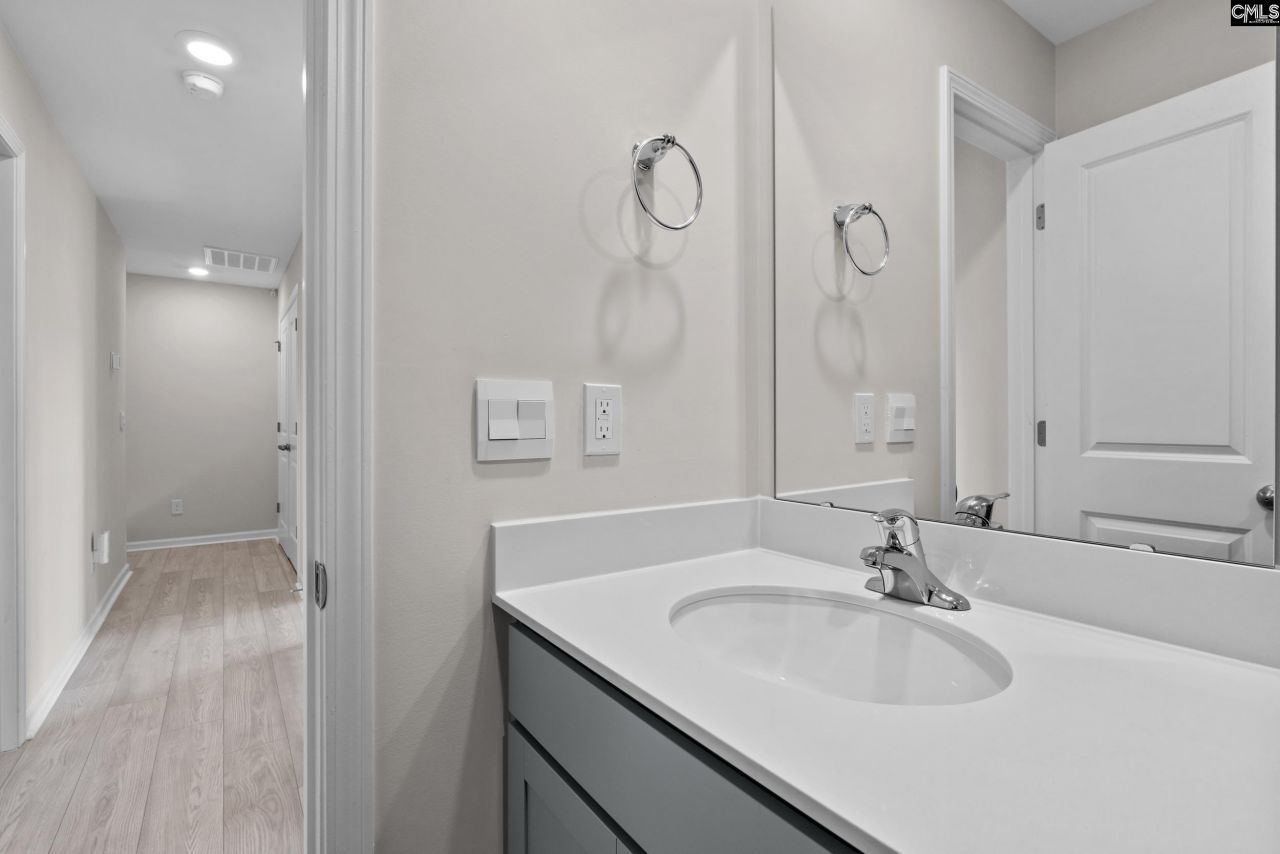 532 Edgetree Drive Photo 32