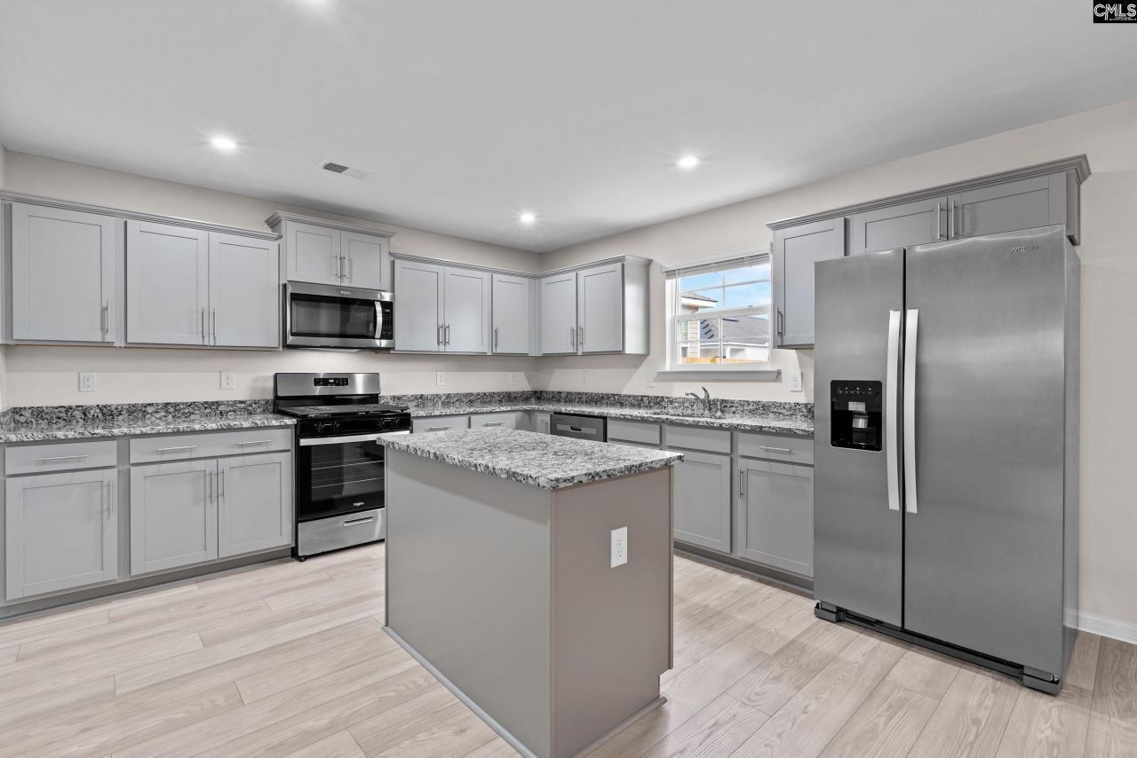 532 Edgetree Drive Photo 7