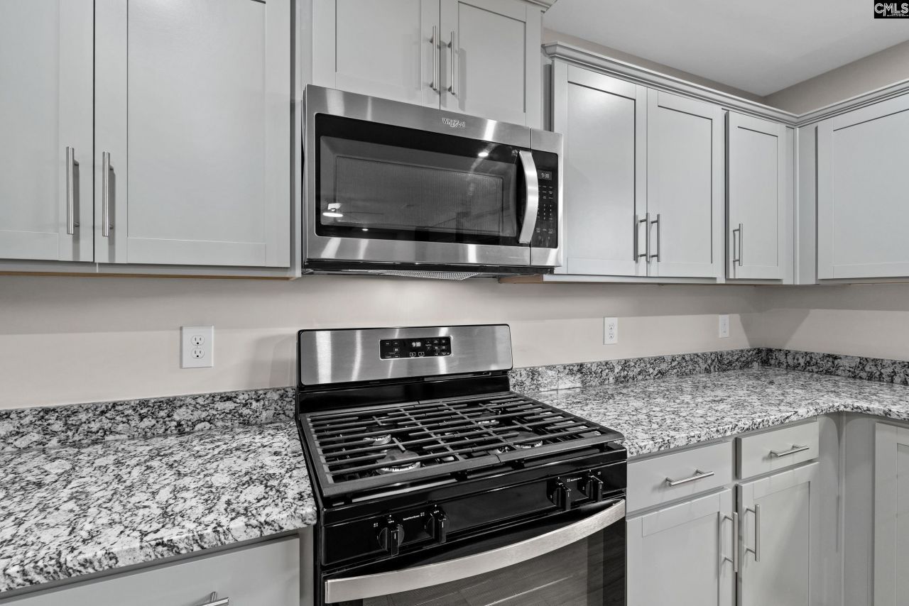 532 Edgetree Drive Photo 8