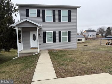 239 W BROAD STREET, ELIZABETHVILLE, PA 17023