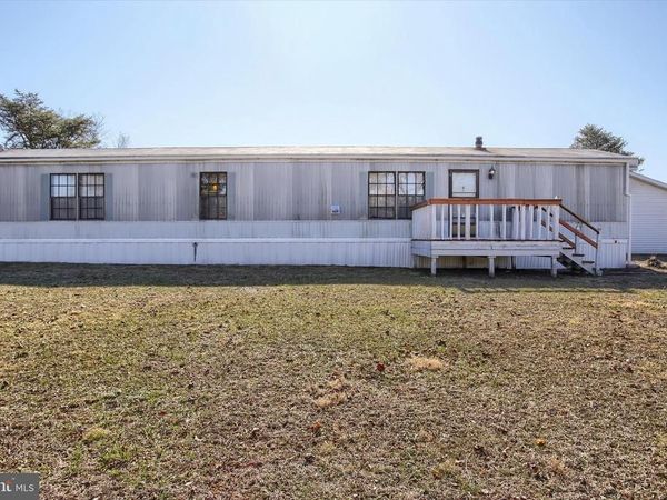 830 N NORTH MIDDLETON ROAD , CARLISLE, PA 17013