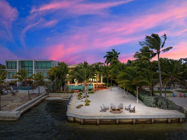352 Sound Drive, KEY LARGO, FL 33037