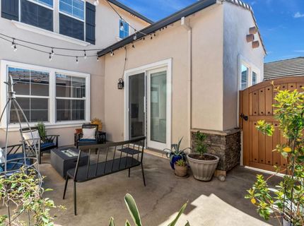 9700 Glacier Creek Way, Elk Grove, CA 95624 Photo