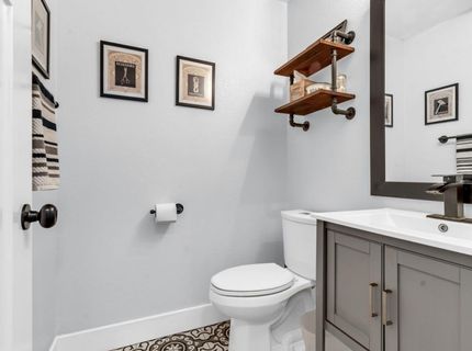 9700 Glacier Creek Way, Elk Grove, CA 95624 Photo