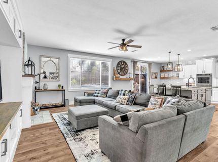 9700 Glacier Creek Way, Elk Grove, CA 95624 Photo