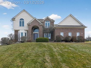 9172 Rotondo Drive, Hartland Twp, MI 48855