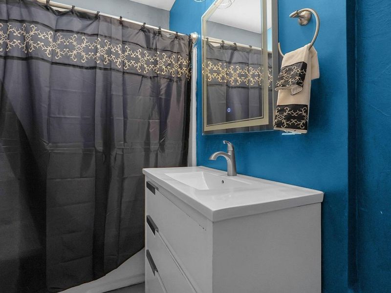 366 Berkeley Road , Columbus, OH 43205 Photo 16