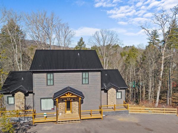 2749 Owls Cove Way, Sevierville, TN 37862