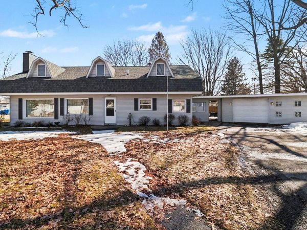 709 New William Street, Ludington, MI 49431