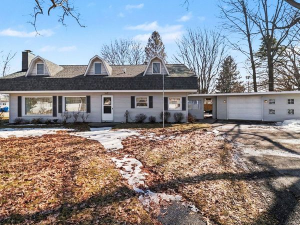 709 New William Street, Ludington, MI 49431