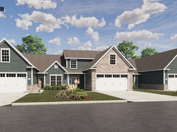 5822 Hawks Nest Circle NW, Canton, OH 44708