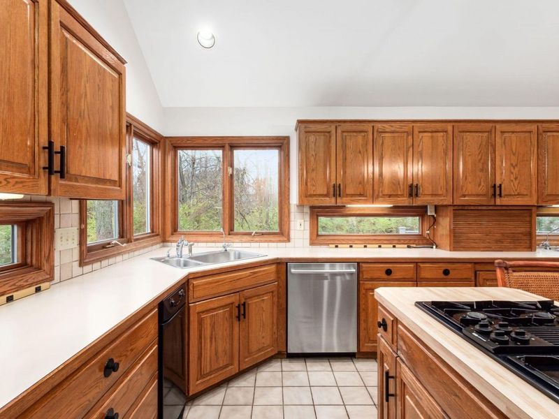 3480 Boxelder Place , Columbus, OH 43221 Photo 18