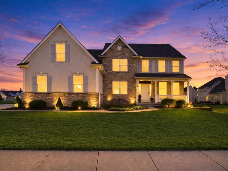 8921 Laurel Way , Pickerington, OH 43147 Photo 1