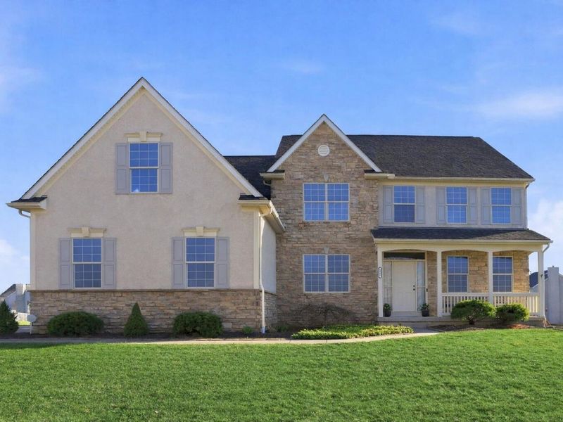 8921 Laurel Way, Pickerington, OH 43147 Photo 2