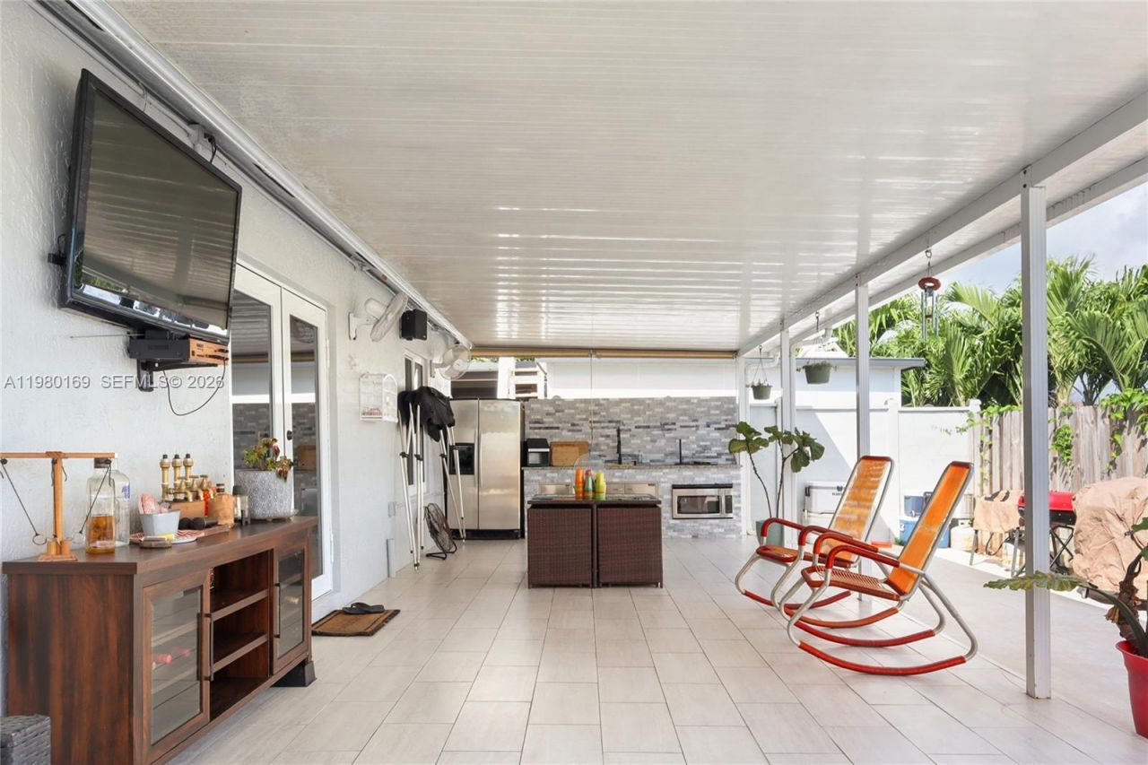 11397 SW 185th Ter, Miami, FL 33157 Photo