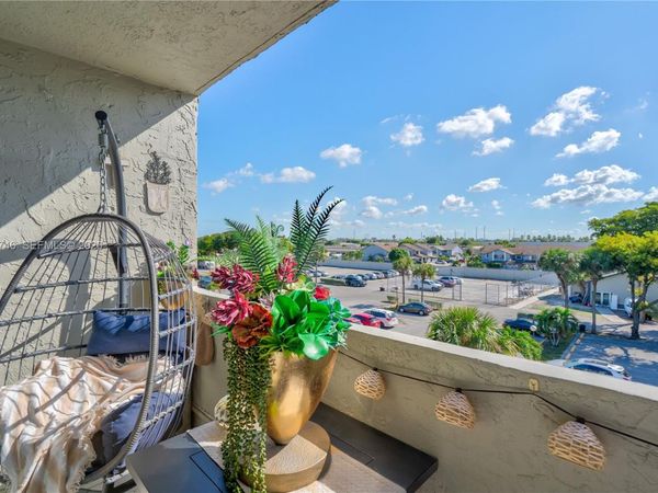 10000 NW 80th Ct , Unit 2456, Hialeah Gardens, FL 33016
