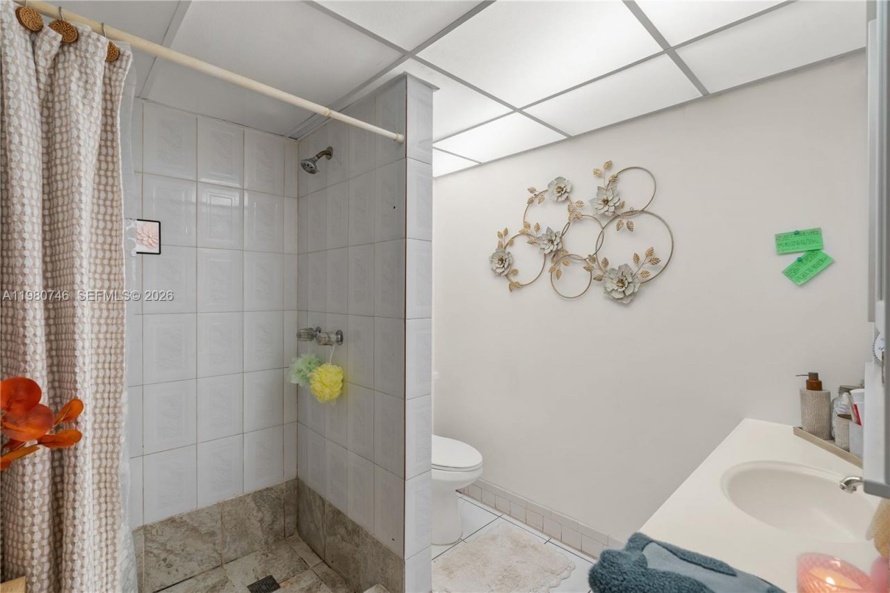 10000 NW 80th Ct , Unit 2456, Hialeah Gardens, FL 33016 Photo