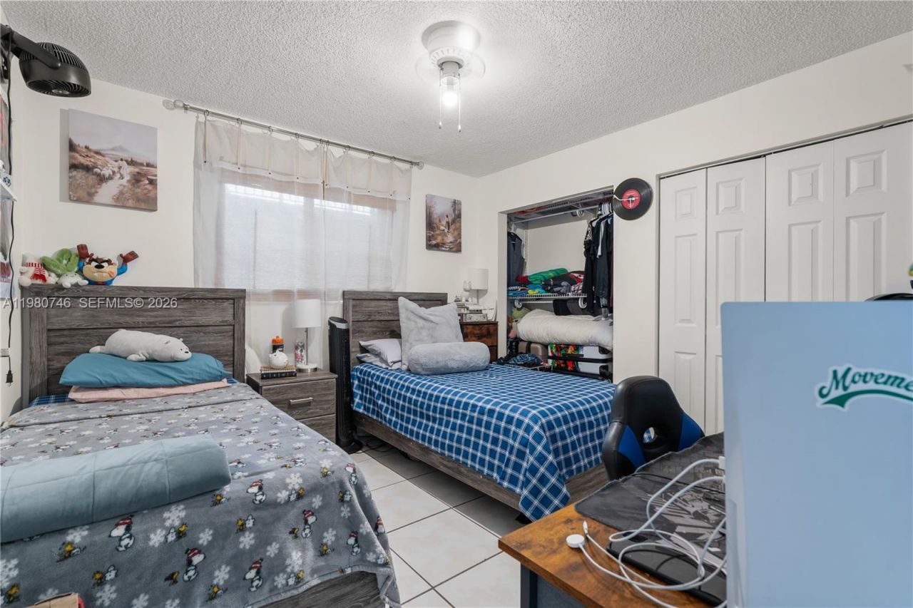 10000 NW 80th Ct , Unit 2456, Hialeah Gardens, FL 33016 Photo