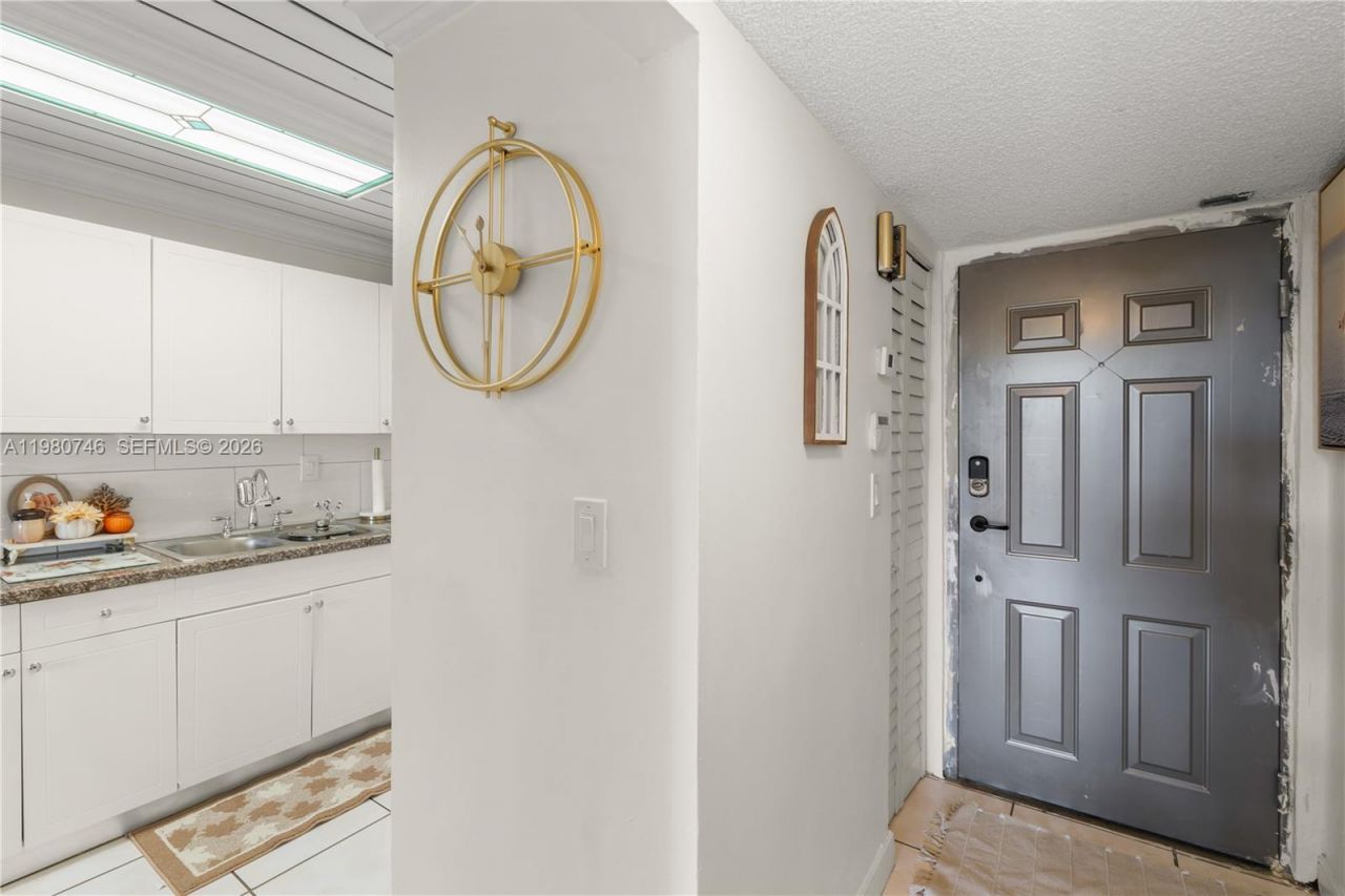 10000 NW 80th Ct , Unit 2456, Hialeah Gardens, FL 33016 Photo