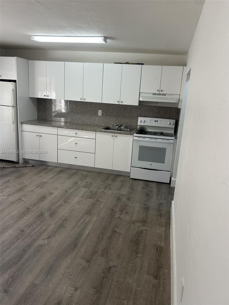 34 W 31st St , Unit 4, Hialeah, FL 33012 Photo