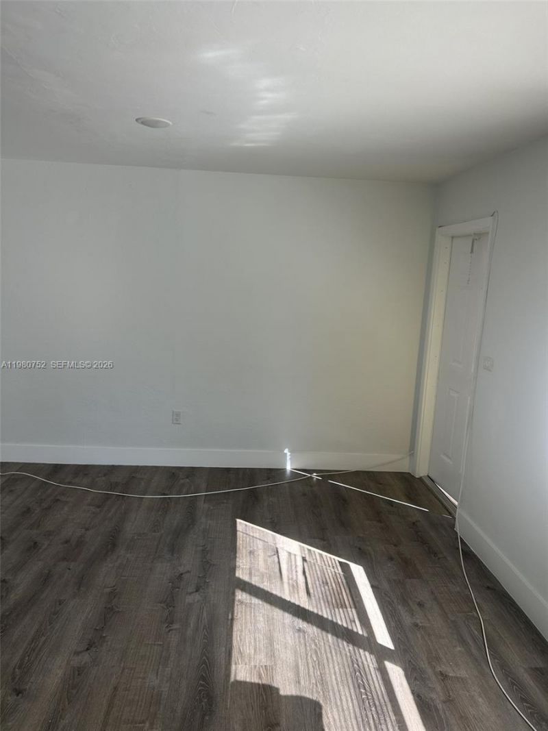 34 W 31st St , Unit 4, Hialeah, FL 33012 Photo