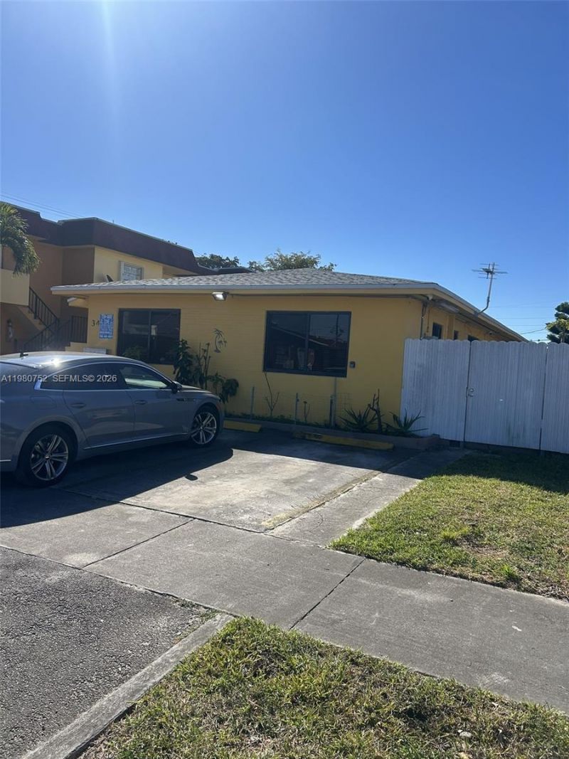 34 W 31st St , Unit 4, Hialeah, FL 33012 Photo