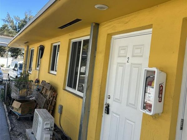 318 E 21st St, Unit 2, Hialeah, FL 33010