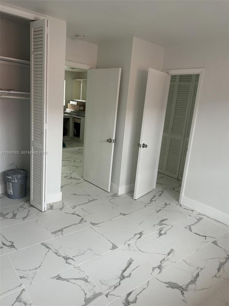 318 E 21st St, Unit 2, Hialeah, FL 33010 Photo