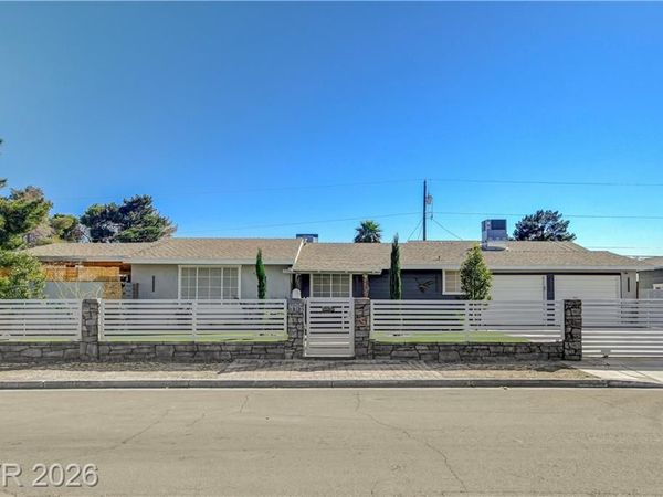 4915 Nevada Avenue, Las Vegas, NV 89104
