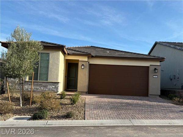 9585 Sard Lane, Las Vegas, NV 89143