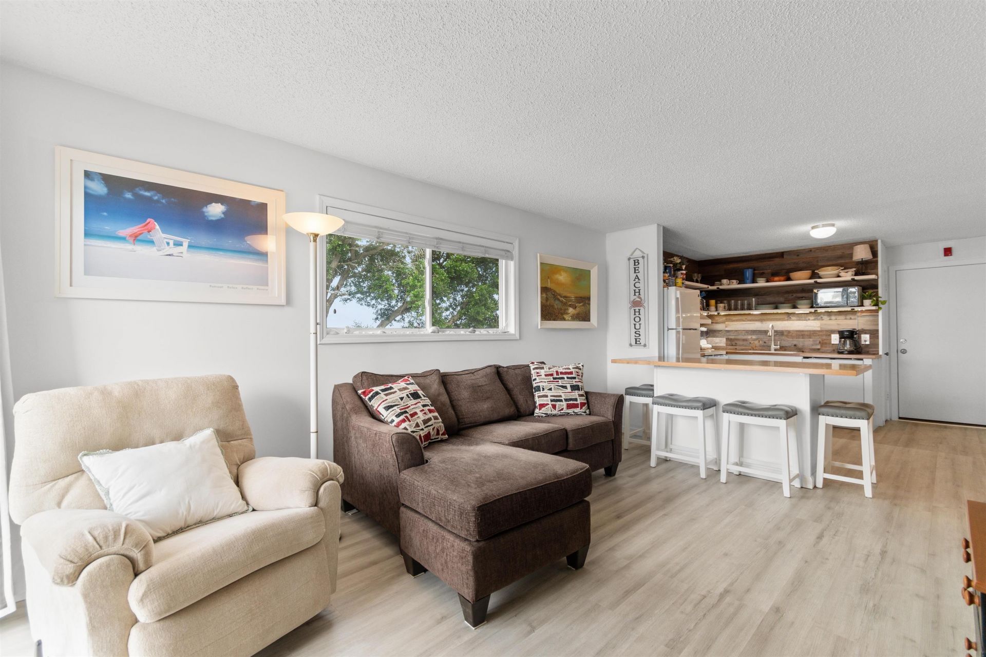 6301 Ocean Blvd. N Photo 10