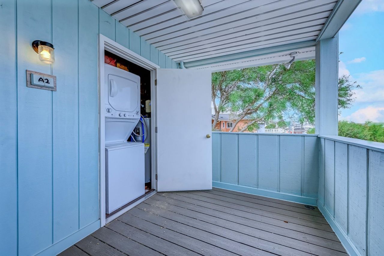 6301 Ocean Blvd. N Photo 17