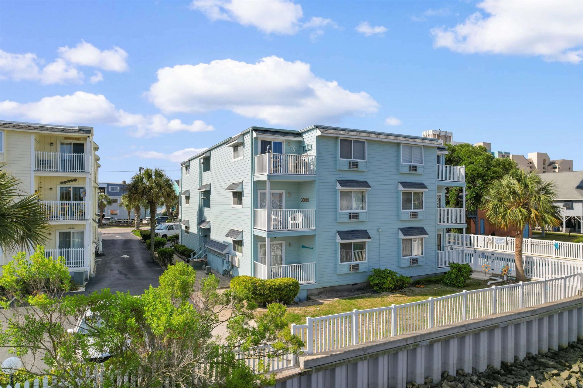 6301 Ocean Blvd. N Photo 21