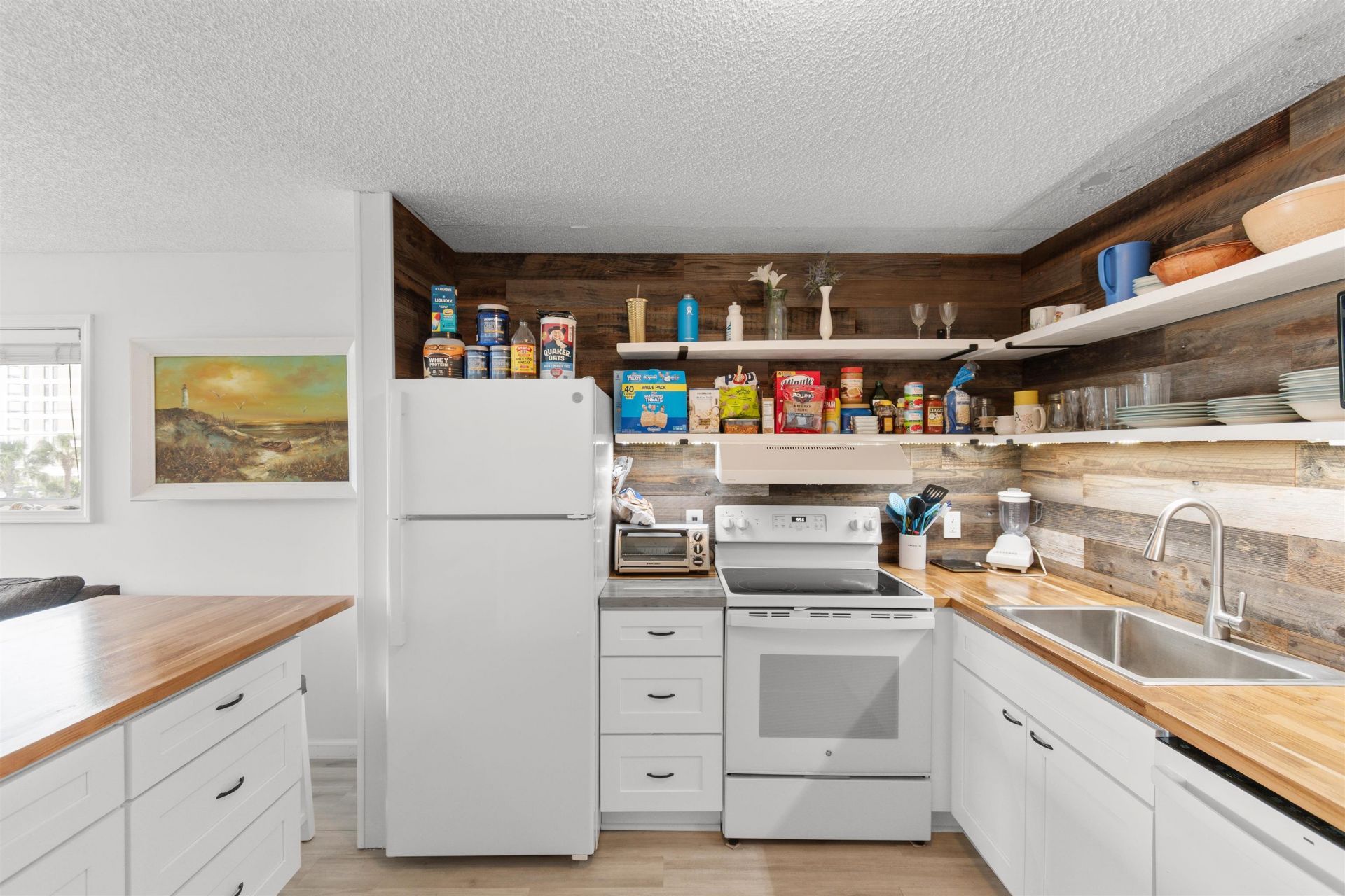 6301 Ocean Blvd. N Photo 4
