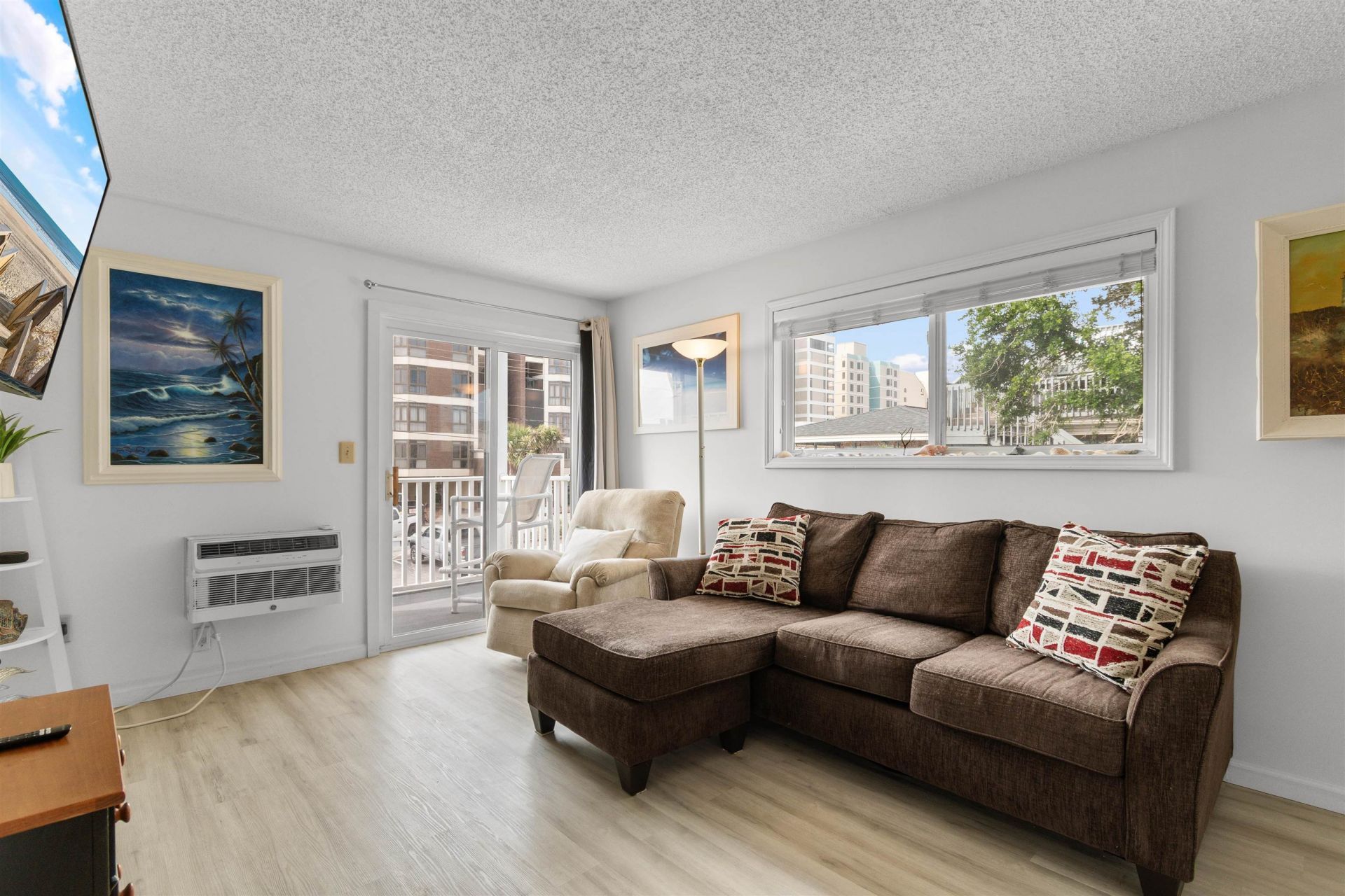 6301 Ocean Blvd. N Photo 8