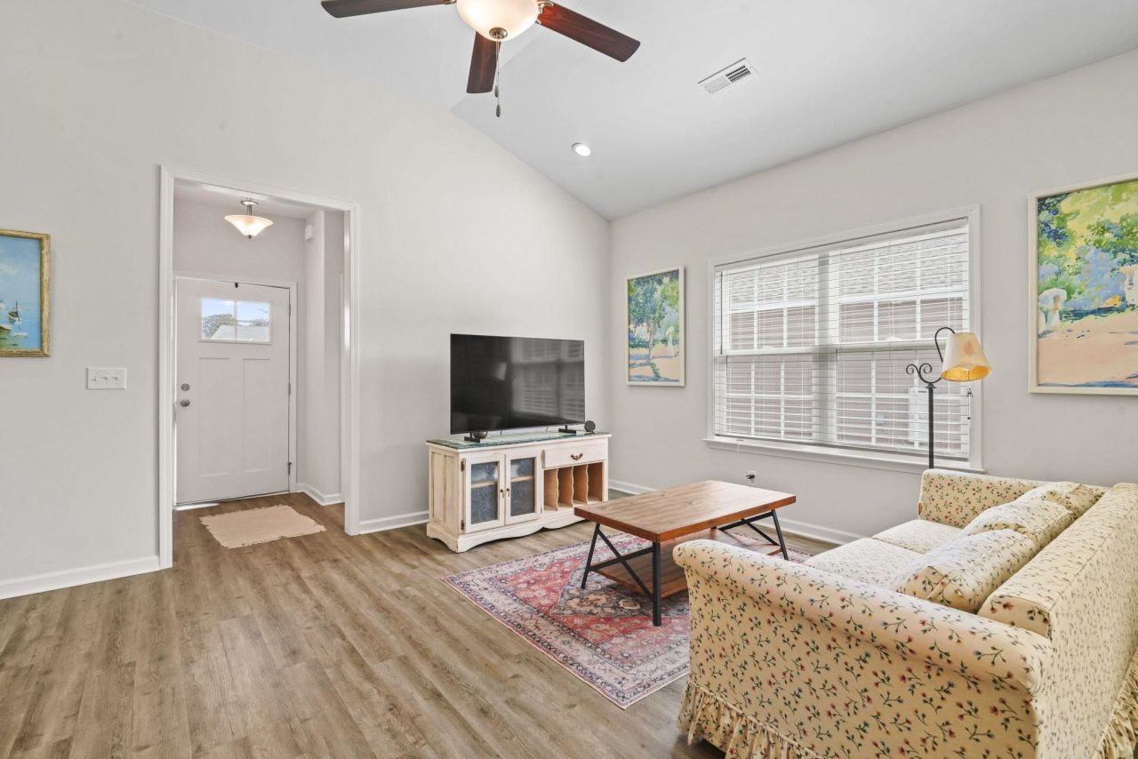 513 Antebellum Ln. Photo 11