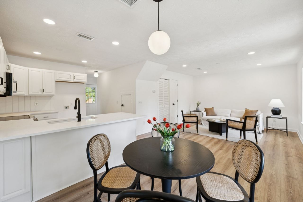 406 S University St, Murfreesboro, TN 37130 Main Photo