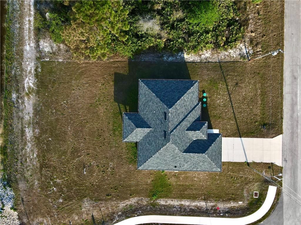 633 Cane St E, Lehigh Acres, FL 33974 Photo