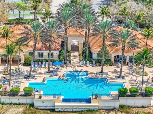 2040 Tarpon Bay DR N, Unit 201, NAPLES, FL 34119